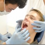 親知らずの抜歯に伴う痛みや腫れってどの程度のものなの？